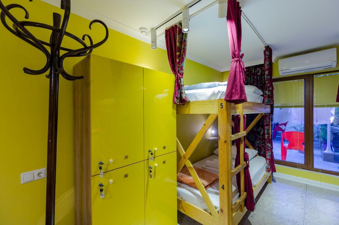 Batumi Surf Hostel Ngoại thất bức ảnh