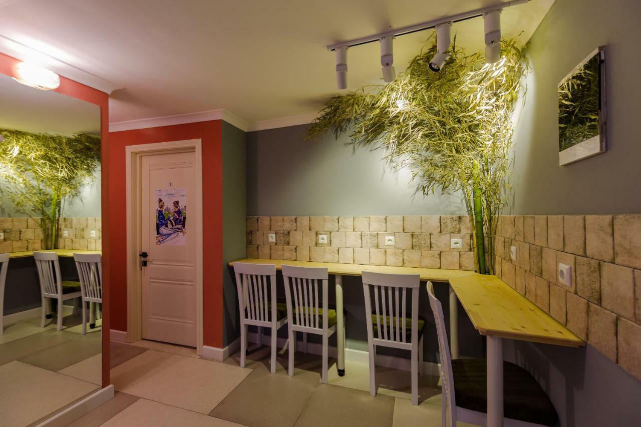 Batumi Surf Hostel Ngoại thất bức ảnh